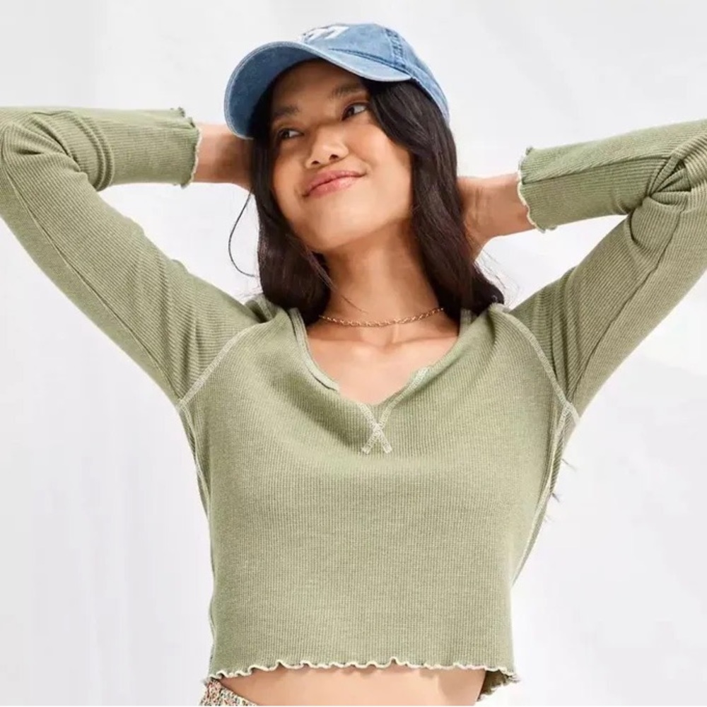 Small American Eagle Sage Green Long Sleeve Top /w ruffle details